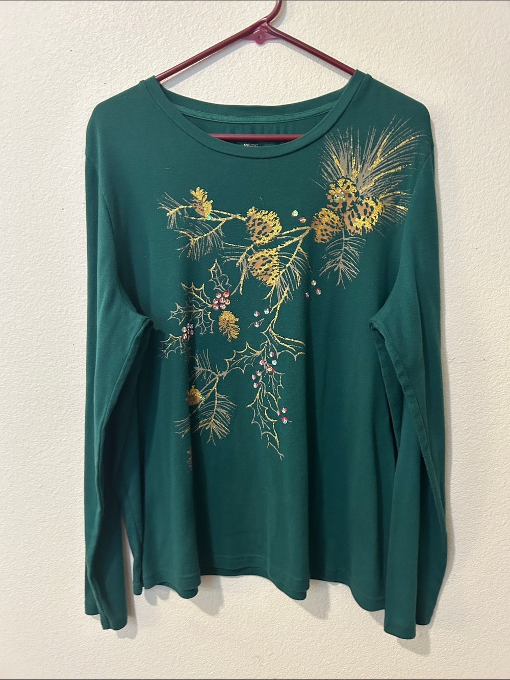 White Stag Green Long-Sleeve Top with Gold Pinecone Print